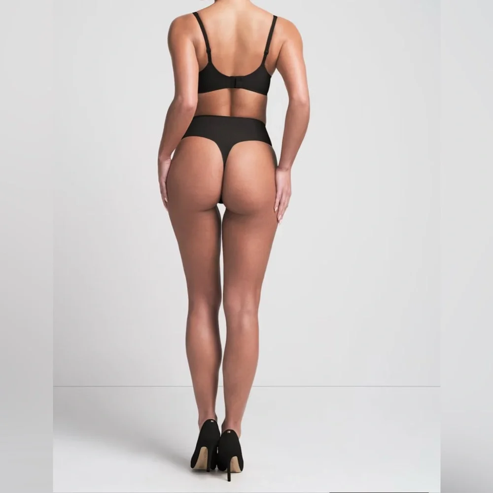 NWT Skims Smoothing Intimates Unlined Minimizer Bra in Onyx size 34DD - Picture 5 of 10